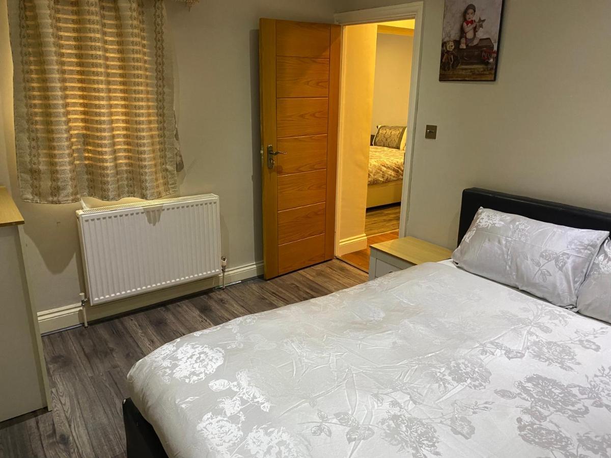 Ruislip Guest House Buitenkant foto