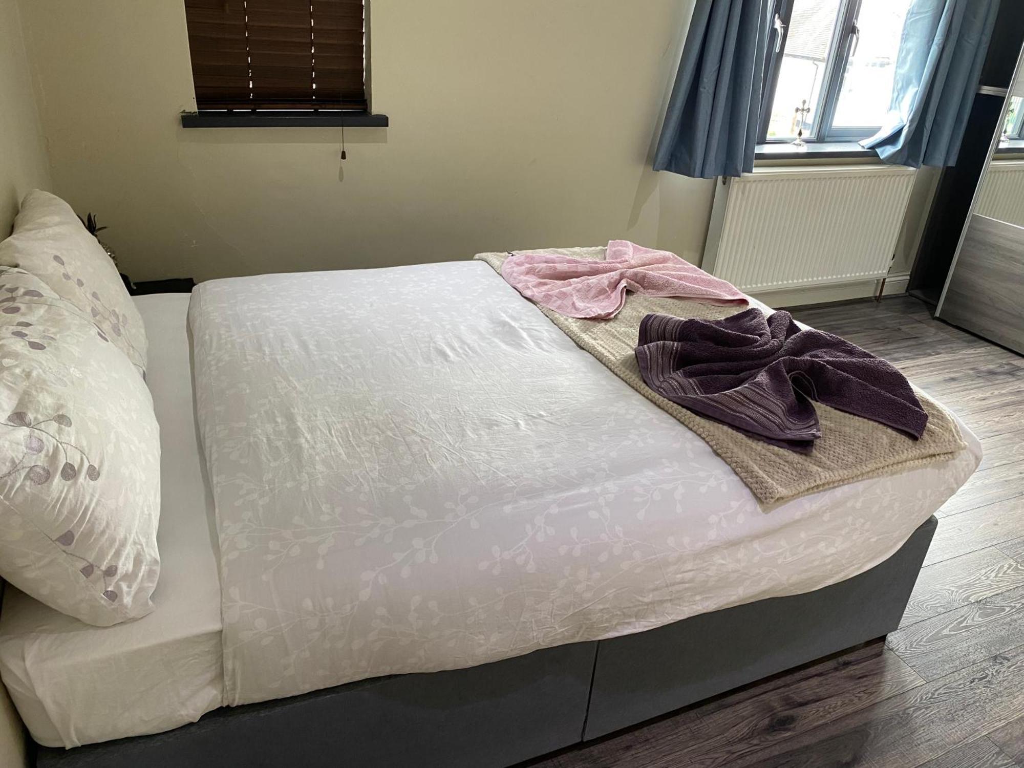 Ruislip Guest House Buitenkant foto